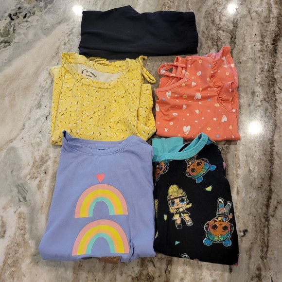 Other - Bundle of Girls Tops And 1 Pair of Leggings